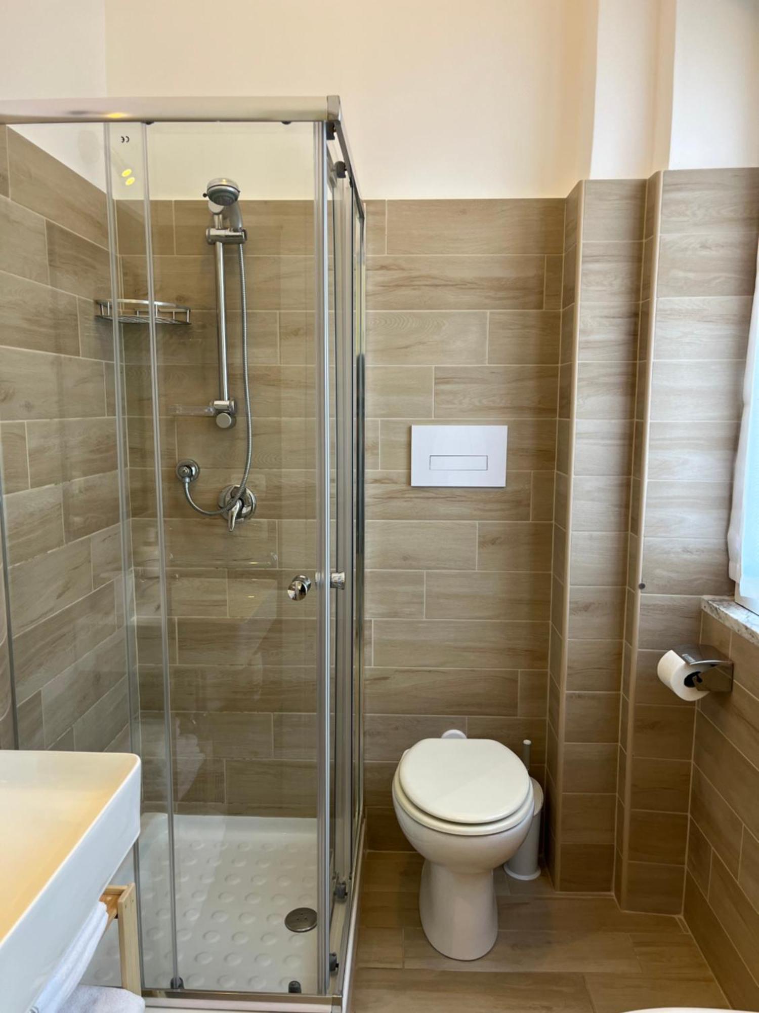 B&B Vento Aureo Rooms Milazzo Luaran gambar